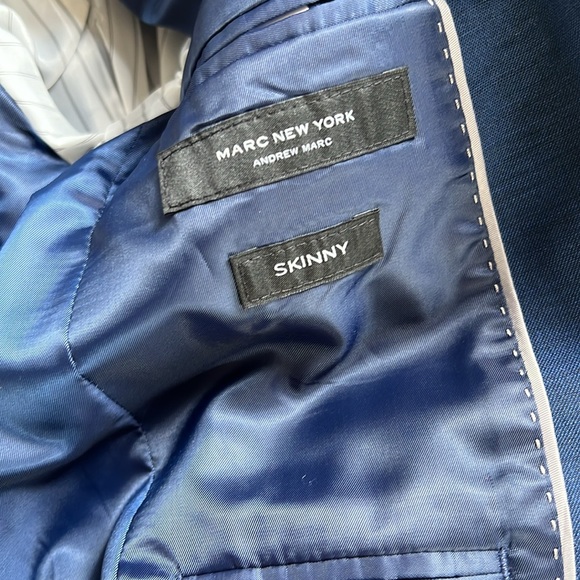 Andrew Marc 2 piece suit size 8 - Picture 5 of 5